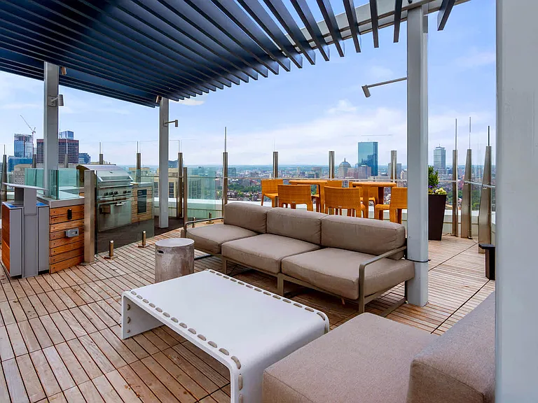 Rooftop Lounge with Grilling Area