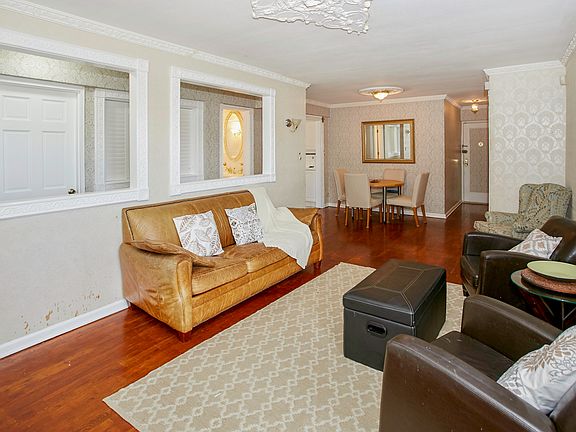 4th image of 3410 94th St APT 6C