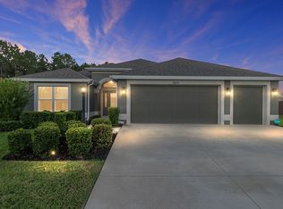 3274 Sennett Cir, Oxford, FL 34484