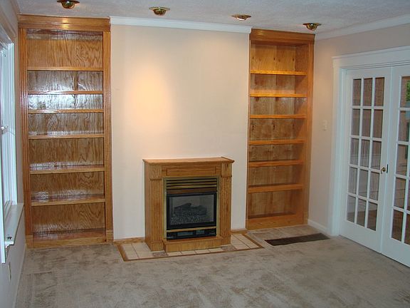 2nd image of 6748 Cambridge Ave