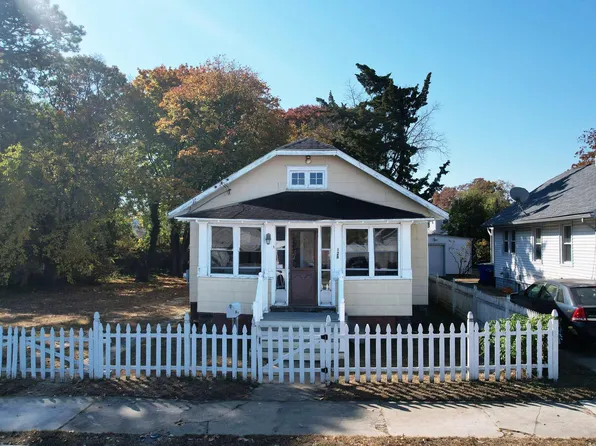 128 W Pierson Ave, Somers Point, NJ 08244