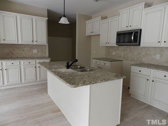 2nd image of 384 Brazil Nut Ln