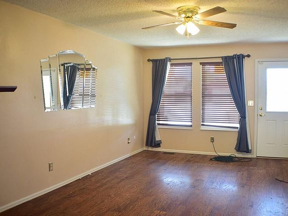 2nd image of 6 Crestaloma Dr