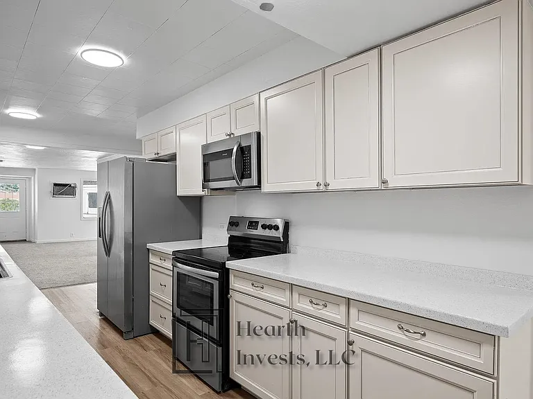 308 E 7th Ave — Photo 8