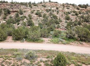 2928 N Foothill Dr, Apple Valley, UT 84737