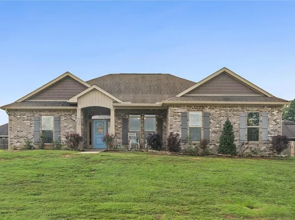 8629 Collie Ct, Semmes, AL 36575