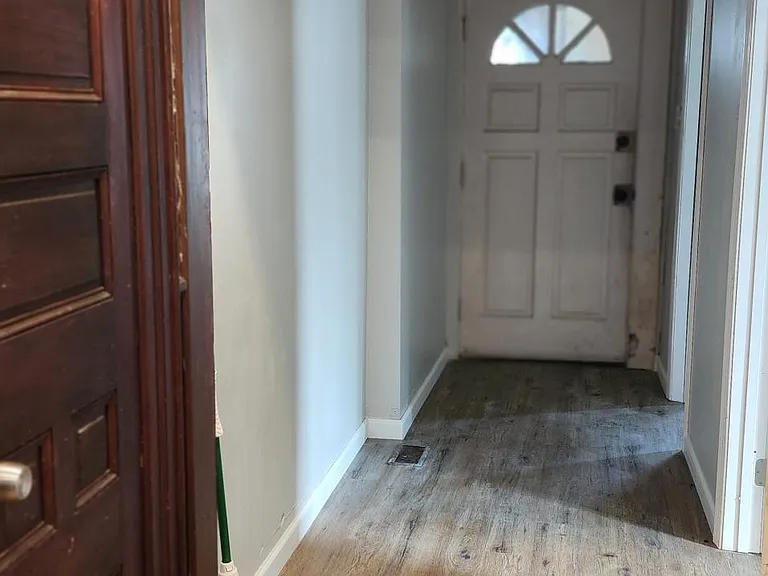 920 Reservoir Ave — Photo 25