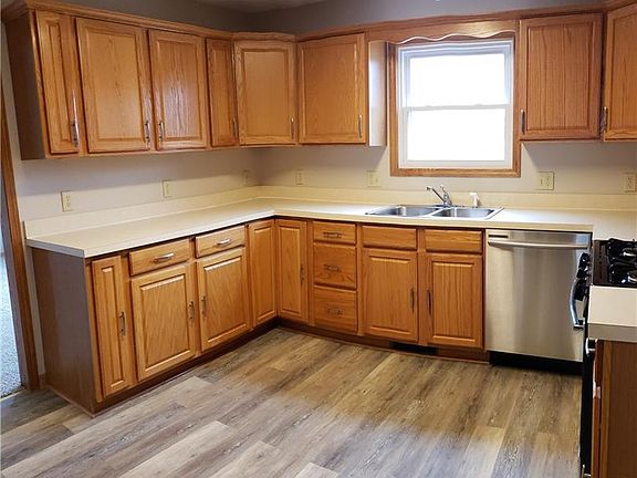 5th image of 1051 Brittingham Dr