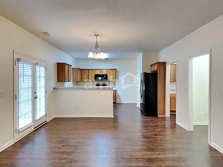 146 Melrose Creek Dr — Photo 6