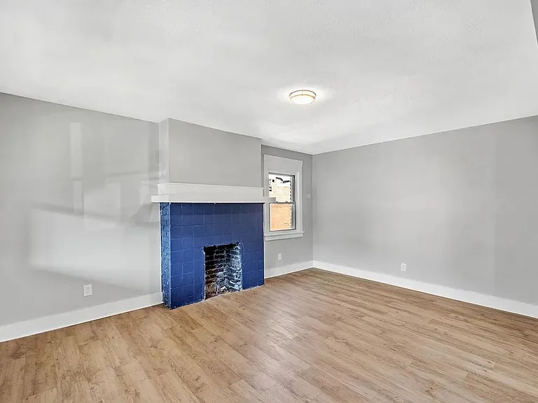 408 E 8th Ave — Photo 10