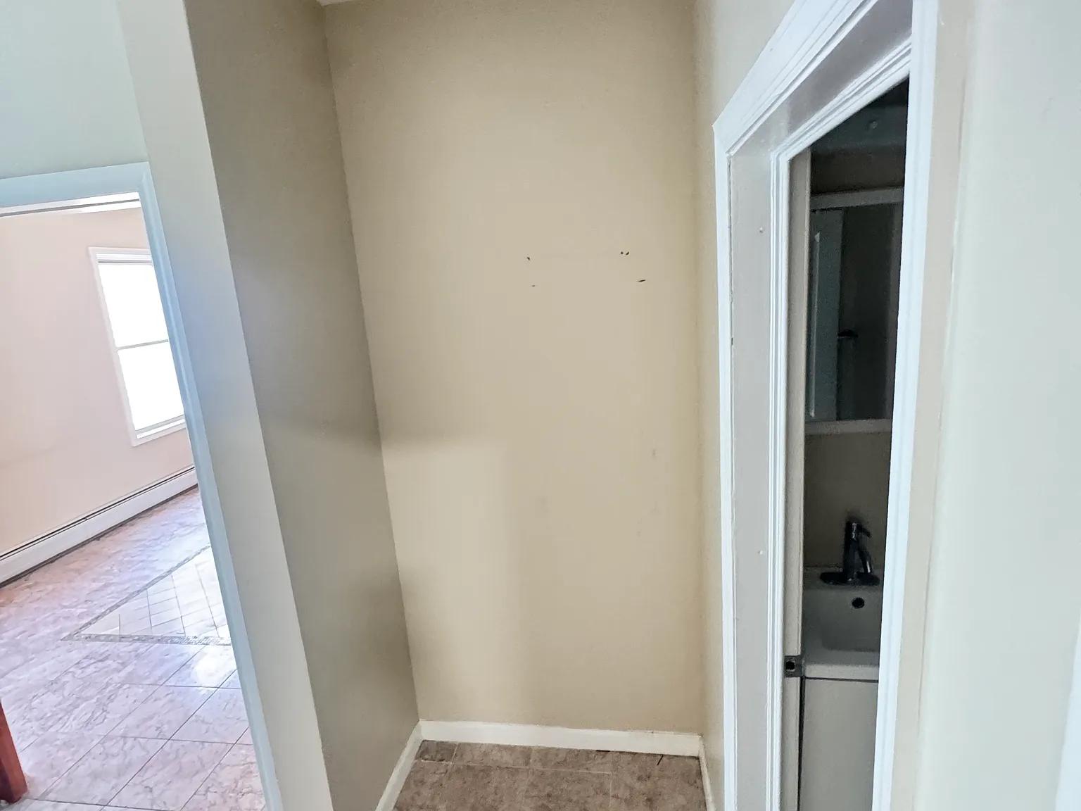 3 bed, 1500 sqft, $2,650 — Photo 3
