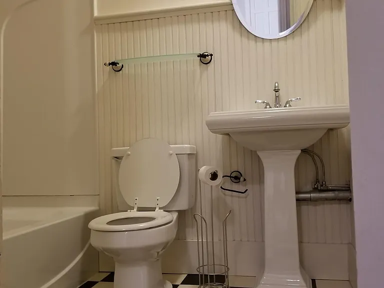 263 Pleasant St #1 — Photo 12