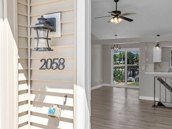5th image of 2058 Sumac St