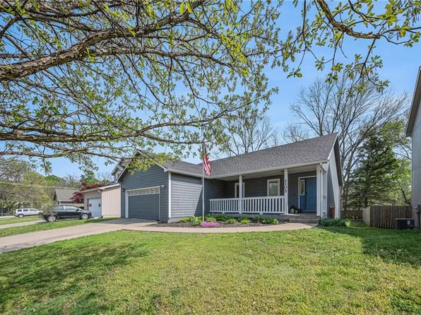 1105 Grove St, Baldwin City, KS 66006