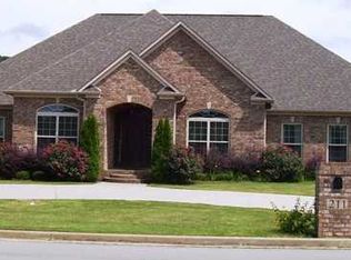 211 Derby Dr, Decatur, AL 35603