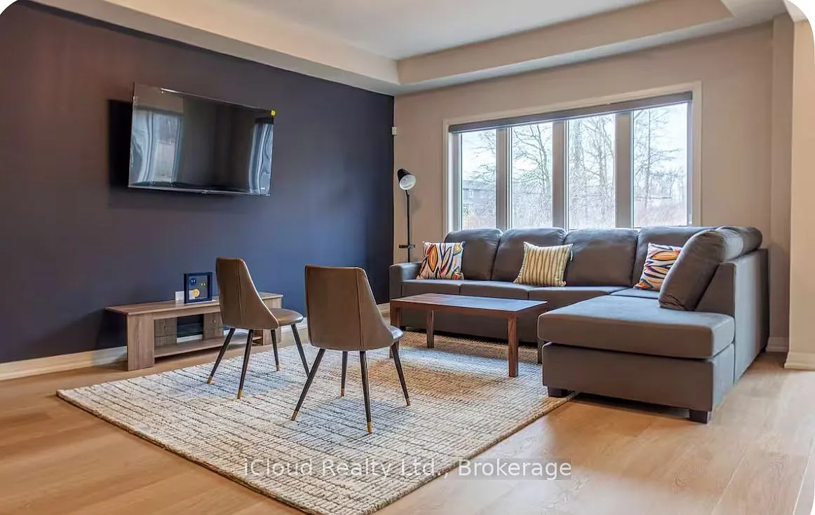 4 bed, $3,700 — Photo 1