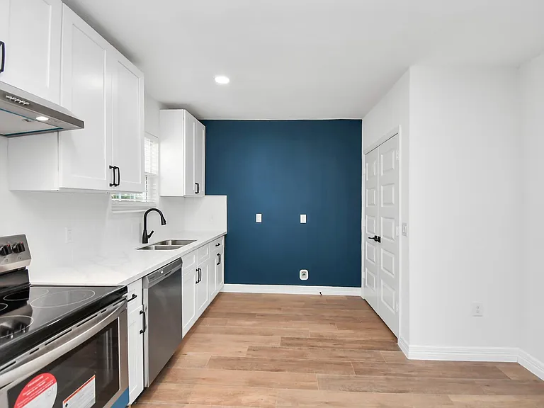 2812 Truxillo St #C — Photo 8