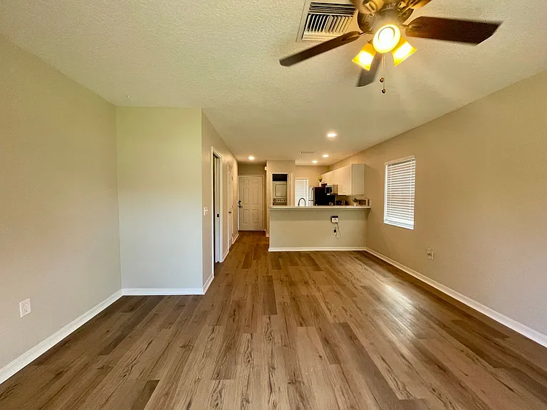 Village Park Townhomes | 2 & 3 Bedroom Apartments in Lady Lake, FL — Photo 84