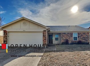 6452 Green Ridge Dr, Watauga, TX 76148