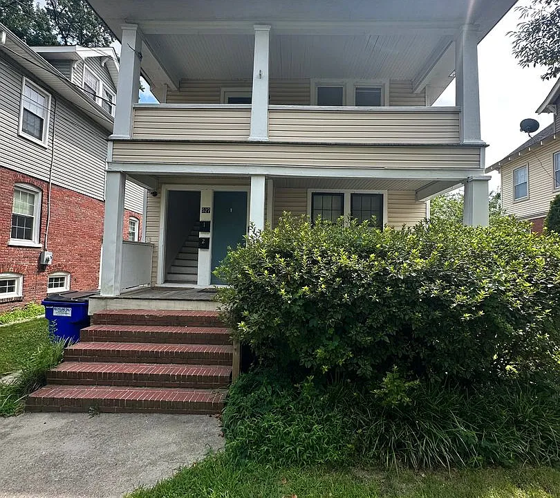 527 Maryland Ave