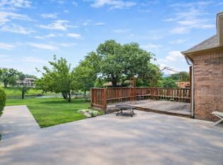 12020 Younger Ct, Azle, TX 76020