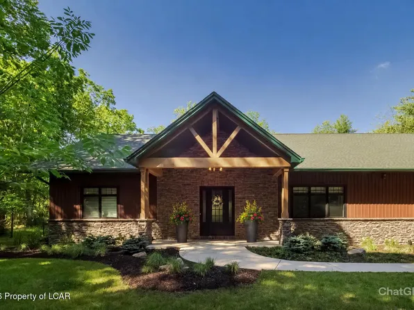 387 S Main Rd, Mountain Top, PA 18707