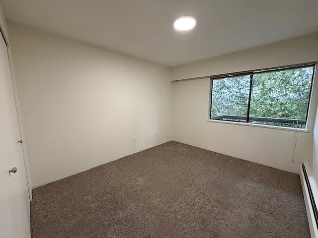 615 Colborne St — Photo 11