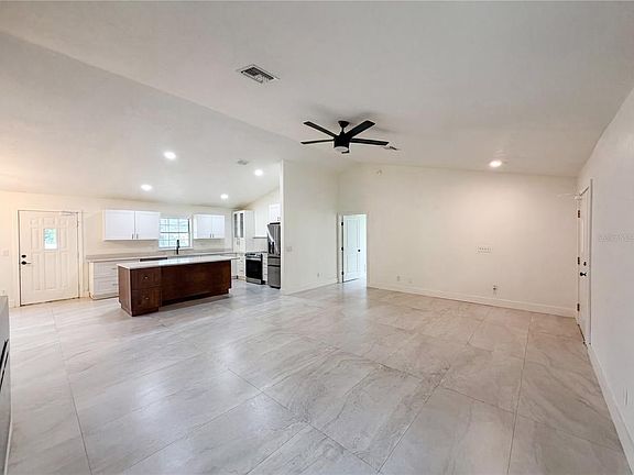 5th image of 11200 ROSEHILL DRIVE