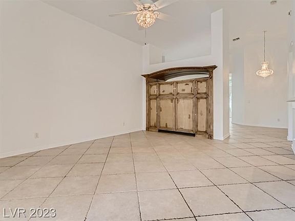 4th image of 4131 Genoa Dr