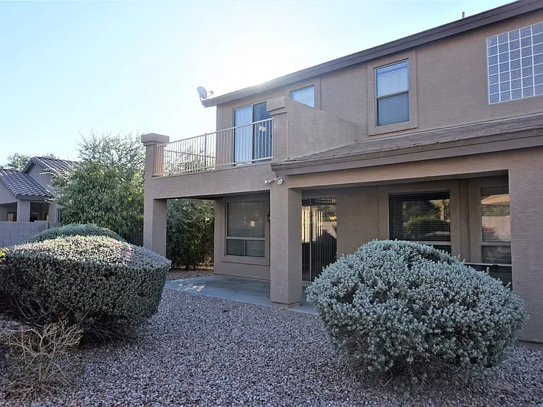 2586 E Remington Pl — Photo 16