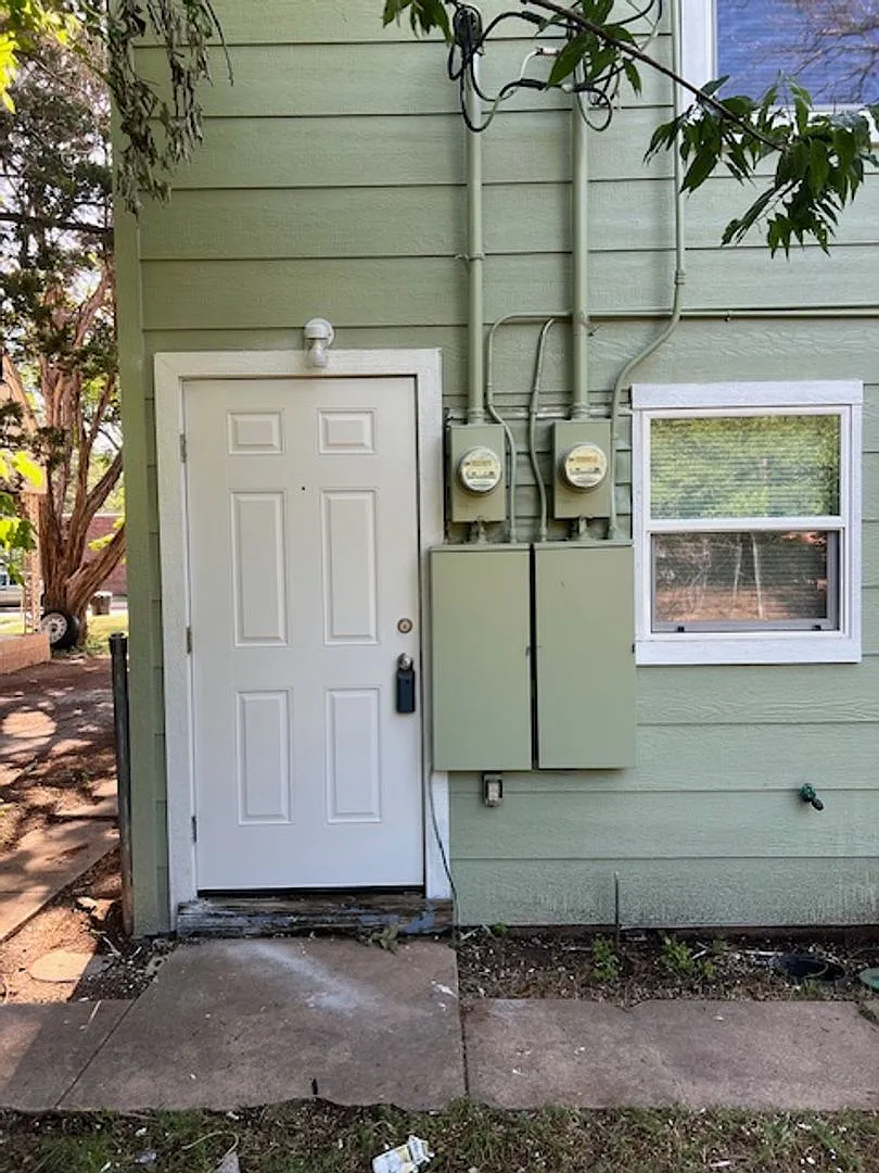 1118.5 Amarillo — Photo 2