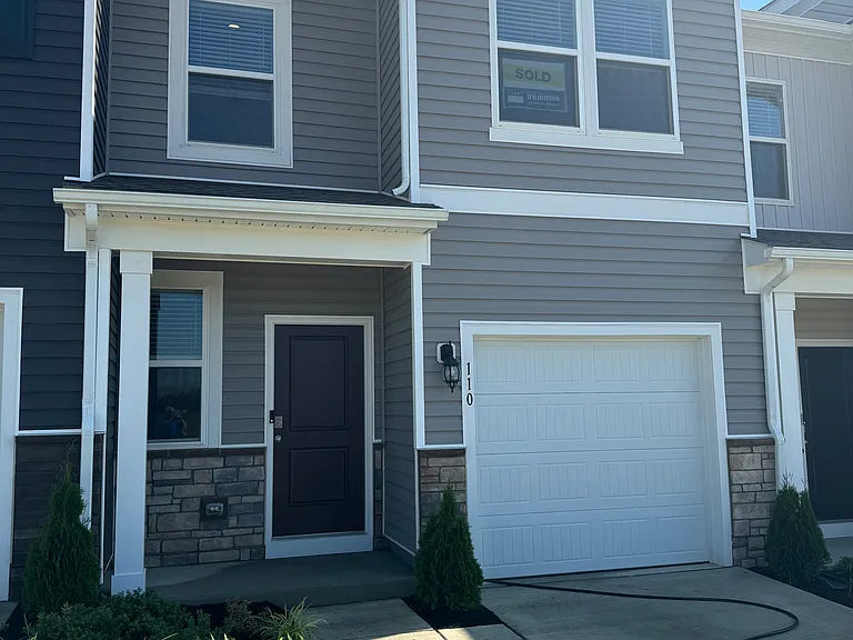 110 Willett Hollow St #110 — Photo 4