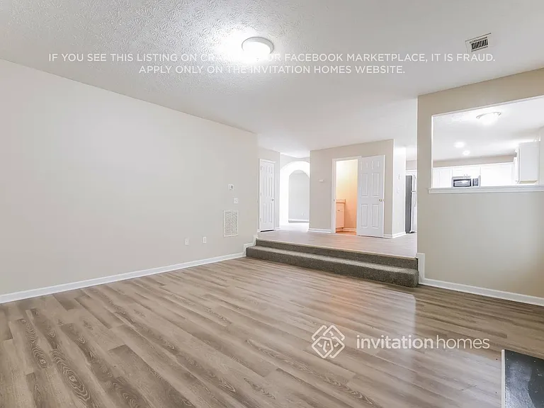 521 Michael Cir — Photo 7
