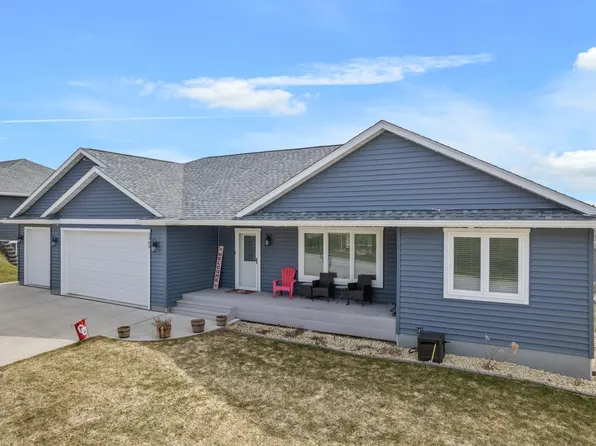 1363 Summit Dr, Winona, MN 55987
