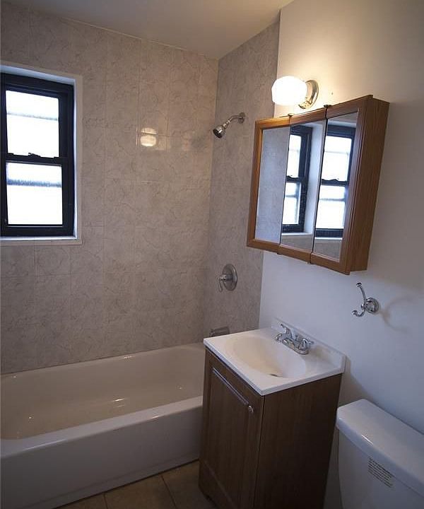 2nd image of 5525 Jodie Ct APT A1
