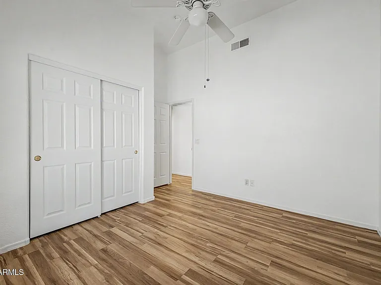 635 W Colt Rd — Photo 15