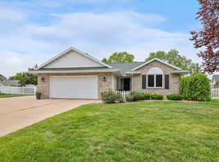 1283 Rita Ln, De Pere, WI 54115