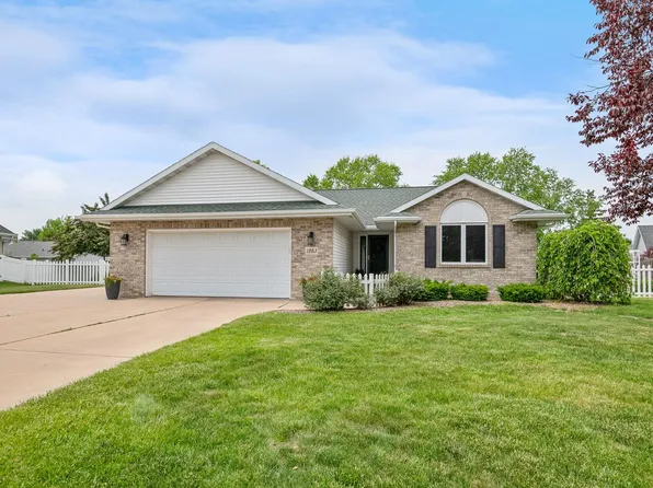 1283 Rita Ln, De Pere, WI 54115
