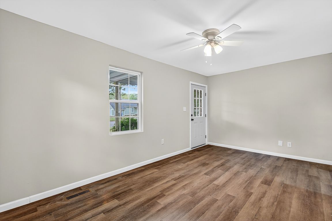 next background image