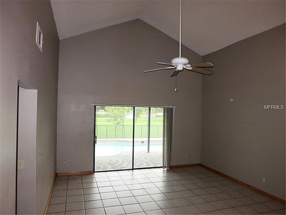 4th image of 613 Oregon Woods Ct