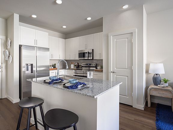 3rd image of 19101 Town Ridge Ln #6415
