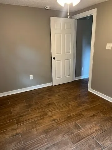 6710 Phillips Ln — Photo 16