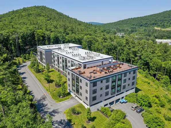 69 Etna Rd, Lebanon, NH