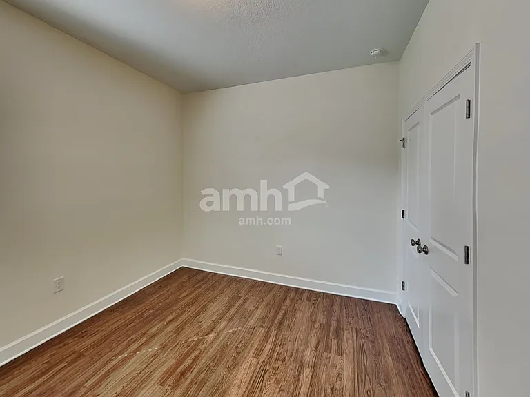 323 Pine Terrace Dr — Photo 14