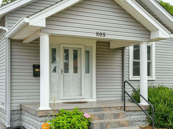 2nd image of 805 Packard Ave