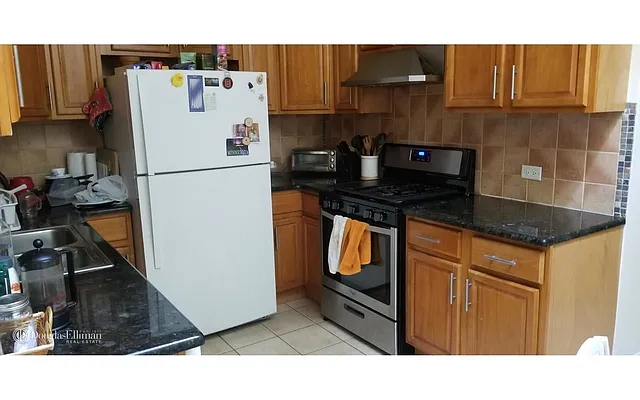 Rented by Douglas Elliman | media 11