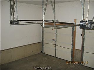 5th image of 238 Breezewood Dr