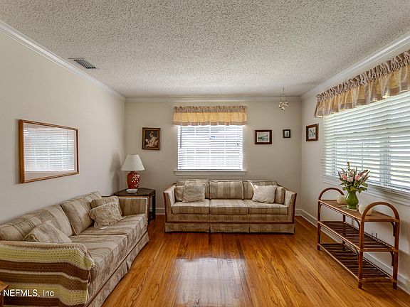 3rd image of 5289 MAGNOLIA Circle N