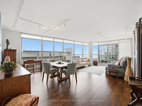 81 Navy Wharf Ct #1703, Toronto, ON M5V 3S2