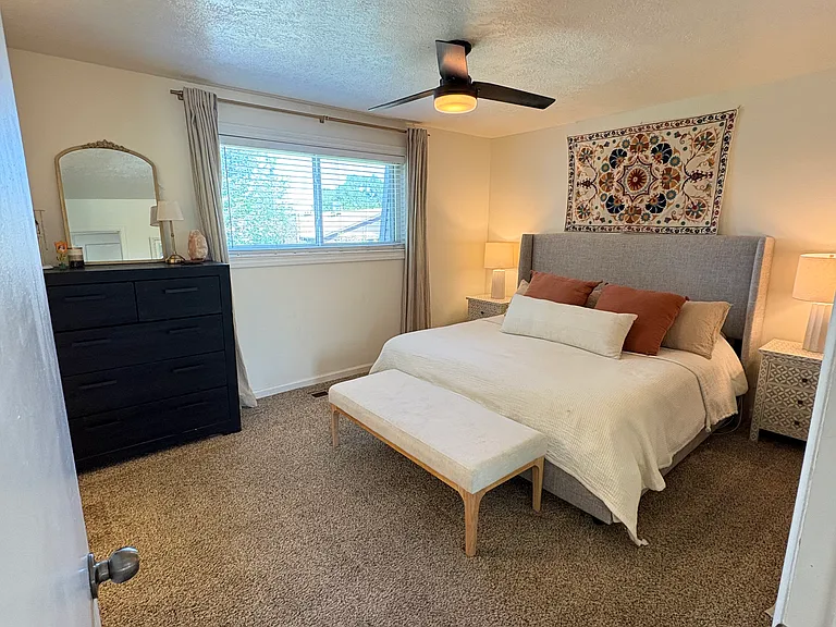 7916 S 860 E — Photo 21